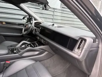 PORSCHE Cayenne Coupe E-Hybrid Black ED-HAL-SPORTDESIGN