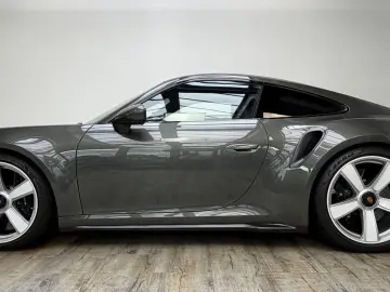 PORSCHE 992 Turbo S 50 Jahre Heritage 360  Glasdach
