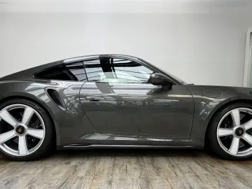 PORSCHE 992 Turbo S 50 Jahre Heritage 360  Glasdach