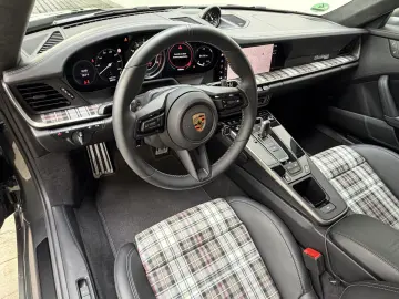 PORSCHE 992 Turbo S 50 Jahre Heritage 360  Glasdach