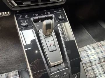 PORSCHE 992 Turbo S 50 Jahre Heritage 360  Glasdach