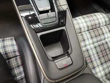 PORSCHE 992 Turbo S 50 Jahre Heritage 360  Glasdach