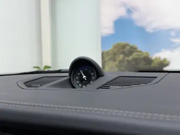PORSCHE 992 Turbo S 50 Jahre Heritage 360  Glasdach
