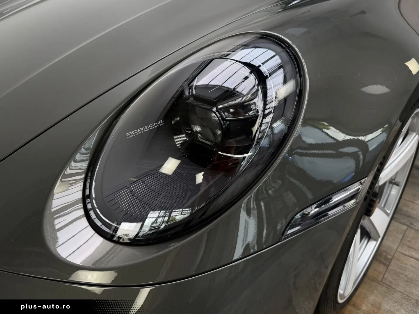 PORSCHE 992 Turbo S 50 Jahre Heritage 360  Glasdach