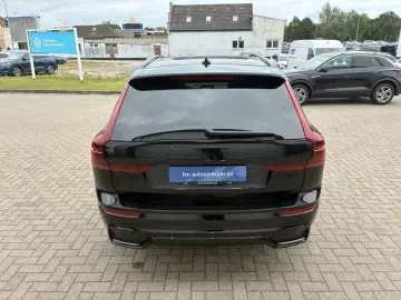 VOLVO XC60 B5 Plus Black Edition AWD  AHK Luftfahrwerk