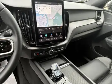 VOLVO XC60 B5 Plus Black Edition AWD  AHK Luftfahrwerk