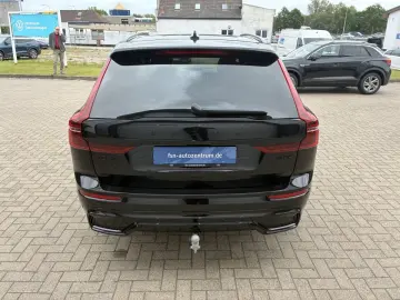 VOLVO XC60 B5 Plus Black Edition AWD  AHK Luftfahrwerk