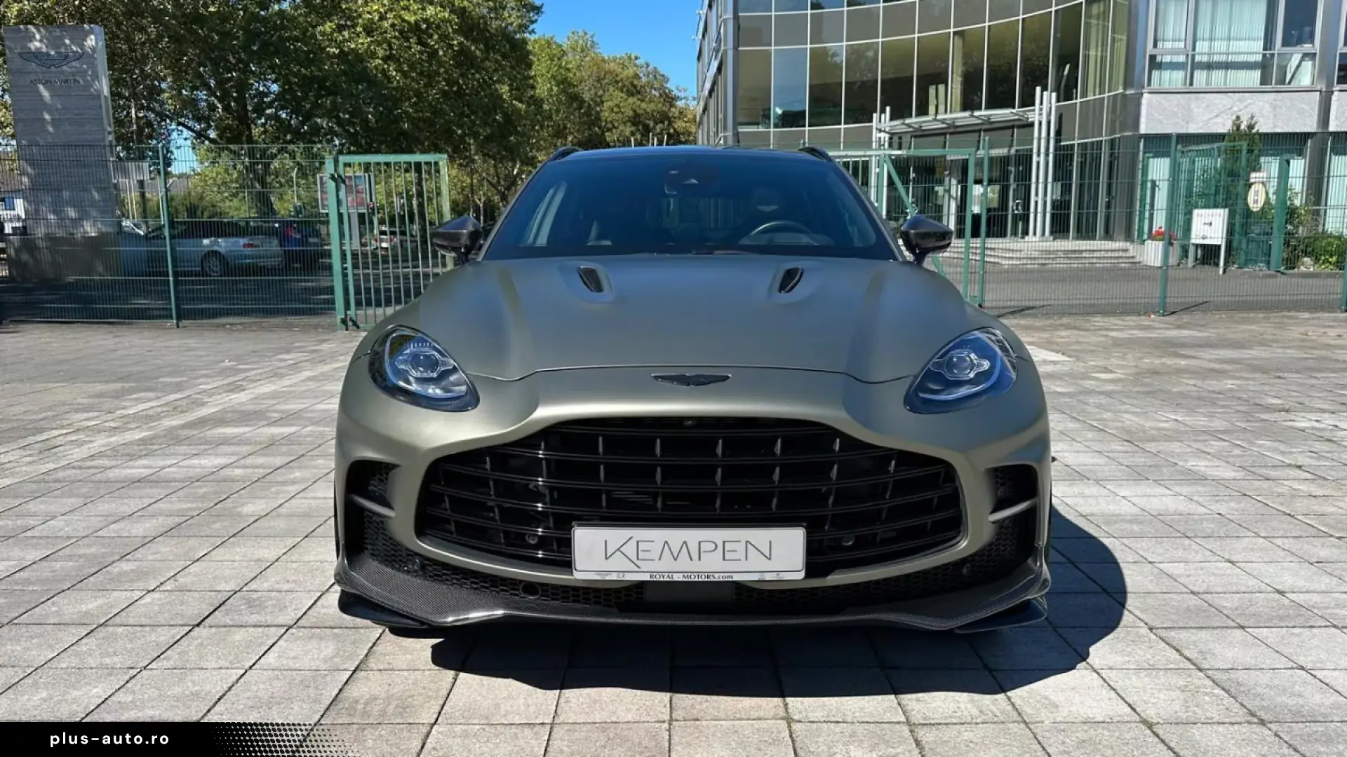 Aston Martin DBX 707 Satin Titanium Grey   Onyx Black