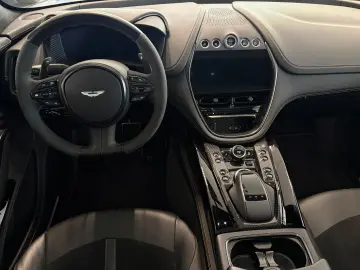 Aston Martin DBX 707 Jet Black   Onyx Black