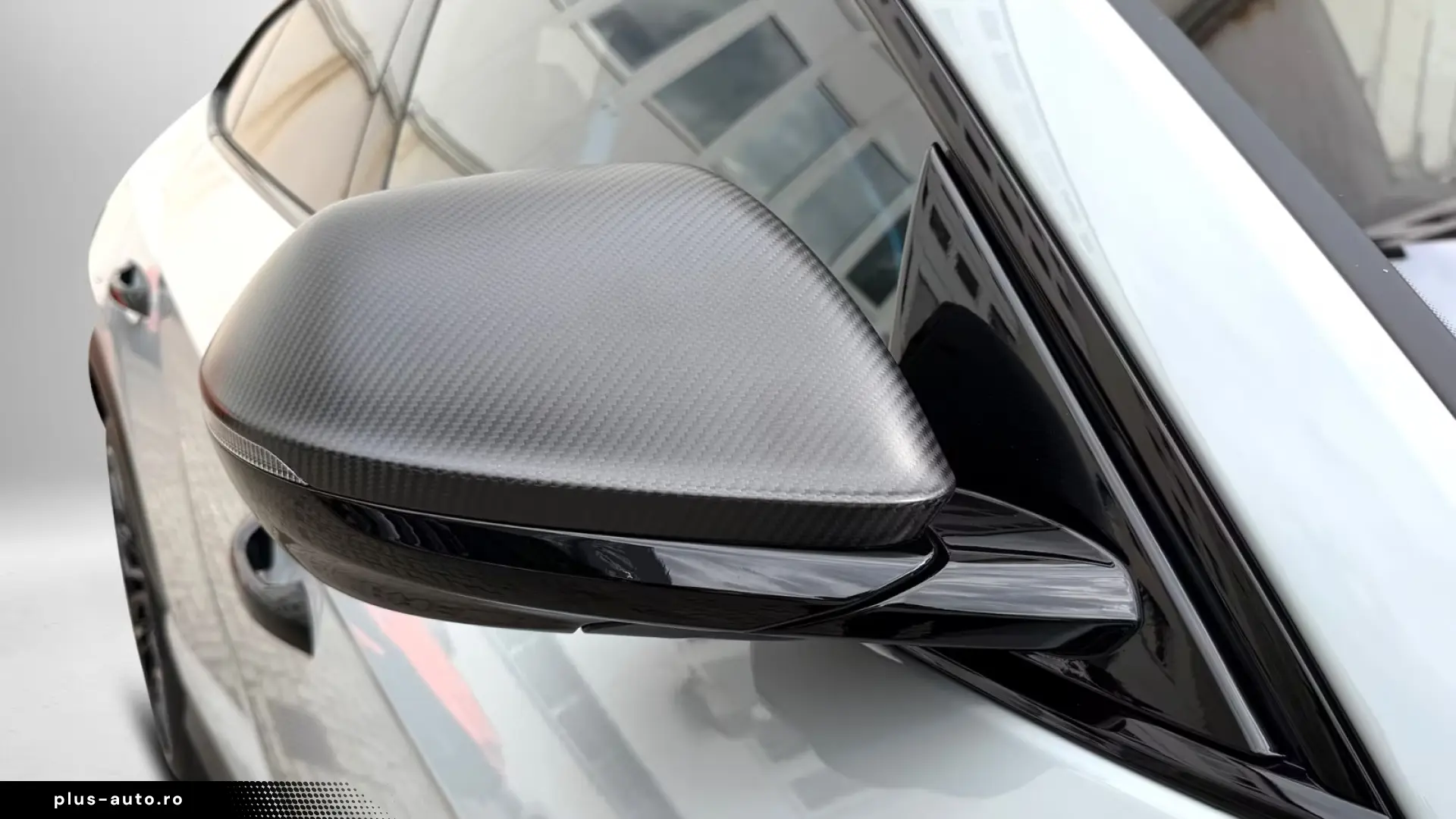 Lamborghini Urus SE M26 Carbon Matt Int Ext Full Spec