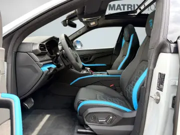 Lamborghini Urus SE M26 Carbon Matt Int Ext Full Spec
