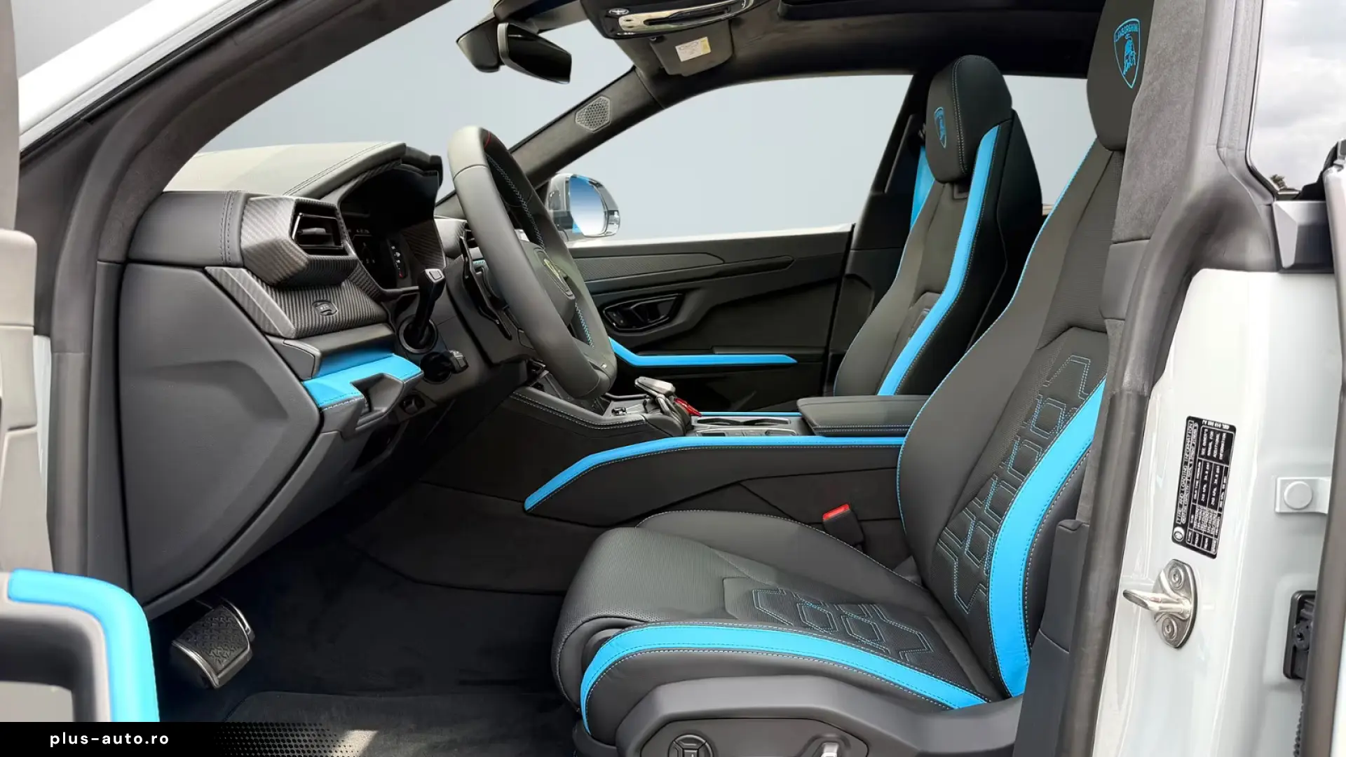 Lamborghini Urus SE M26 Carbon Matt Int Ext Full Spec