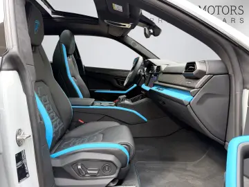 Lamborghini Urus SE M26 Carbon Matt Int Ext Full Spec