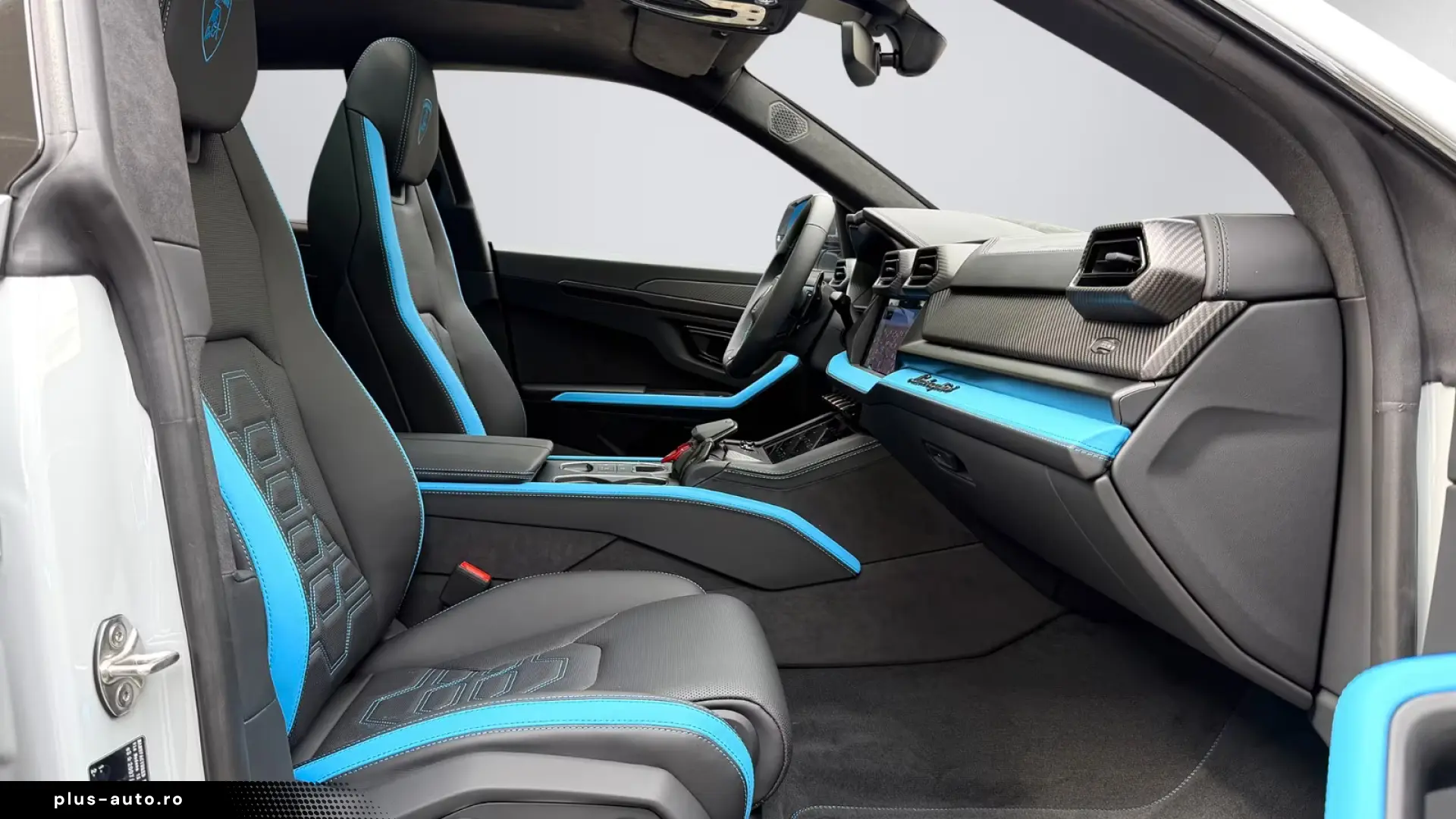 Lamborghini Urus SE M26 Carbon Matt Int Ext Full Spec