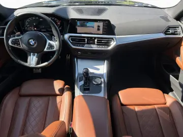 BMW M440i xDrive Coupé H K  glass roof  laser  HUD
