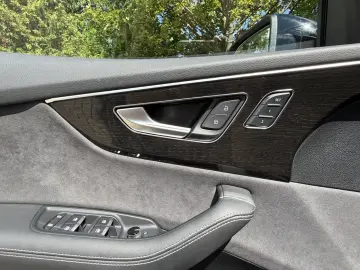 Audi Q8 60 3.0 TFSI B&O  23Z