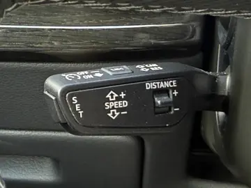 Audi Q8 60 3.0 TFSI B&O  23Z
