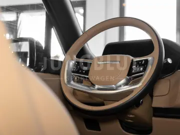 LAND ROVER Range Rover HSE PANO STANDHZ MWST 1.HAND