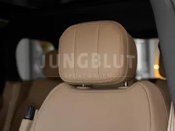 LAND ROVER Range Rover HSE PANO STANDHZ MWST 1.HAND