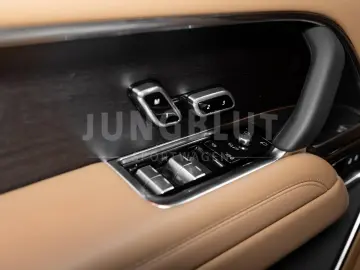 LAND ROVER Range Rover HSE PANO STANDHZ MWST 1.HAND