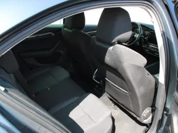 SKODA Octavia 2.0 TDI 110kW DSG STYLE PLUS