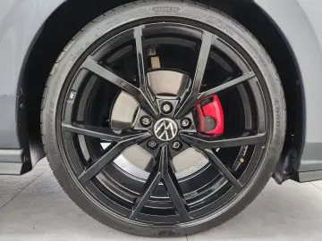 VW Golf GTD IQ.Light Stdhzg CarPlay Sitzhzg HUD h k