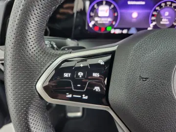 VW Golf GTD IQ.Light Stdhzg CarPlay Sitzhzg HUD h k