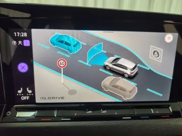 VW Golf GTD IQ.Light Stdhzg CarPlay Sitzhzg HUD h k