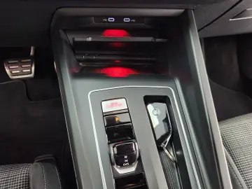 VW Golf GTD IQ.Light Stdhzg CarPlay Sitzhzg HUD h k