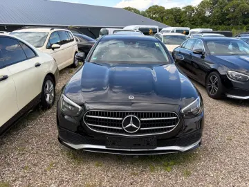 MERCEDES-BENZ E 220 d e Autom. Hybrid  Originalfarbe