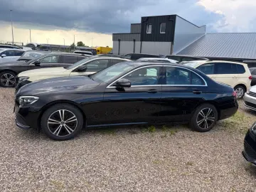 MERCEDES-BENZ E 220 d e Autom. Hybrid  Originalfarbe