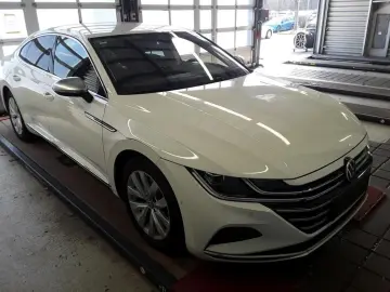 VW Arteon Lim 2.0 Elegance Navi AHK HUD 360 ParkAss