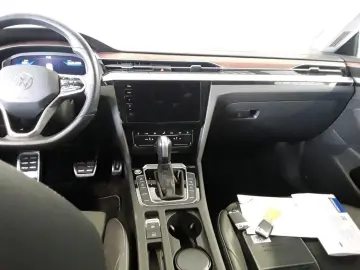 VW Arteon Lim 2.0 Elegance Navi AHK HUD 360 ParkAss