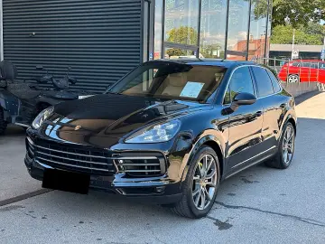 Porsche Cayenne E-Hybrid   Sport Chrono