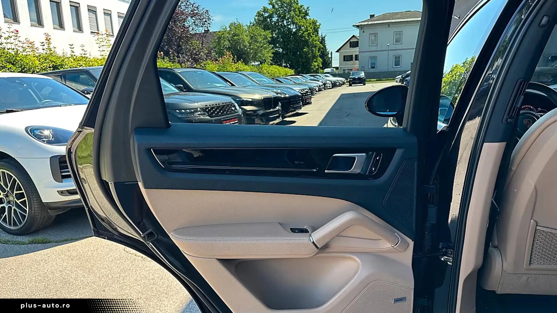 Porsche Cayenne E-Hybrid   Sport Chrono