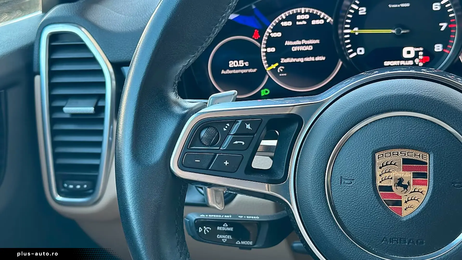 Porsche Cayenne E-Hybrid   Sport Chrono