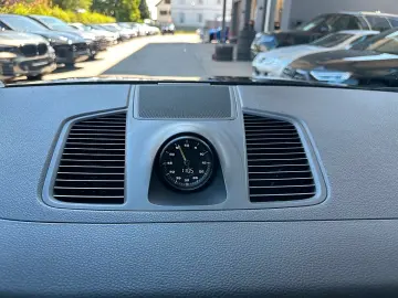 Porsche Cayenne E-Hybrid   Sport Chrono