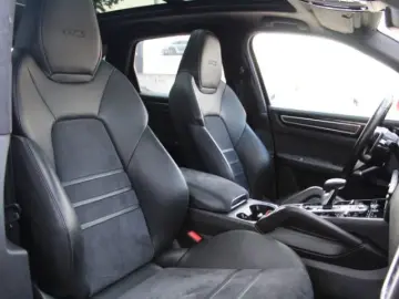 Porsche Cayenne GTS   V8 460 CP