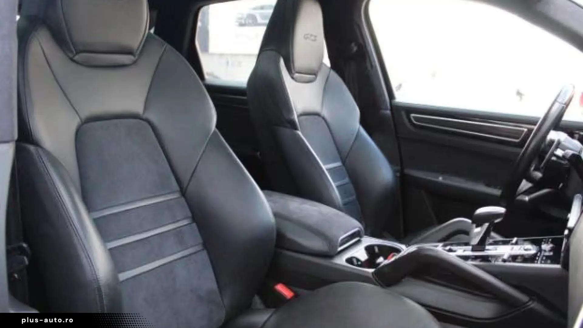 Porsche Cayenne GTS   V8 460 CP