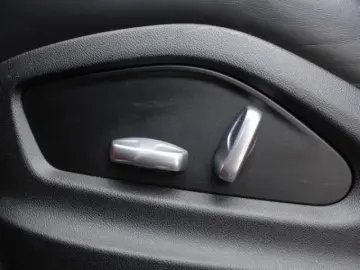 Porsche Cayenne GTS   V8 460 CP