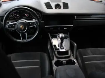 Porsche Cayenne GTS   V8 460 CP
