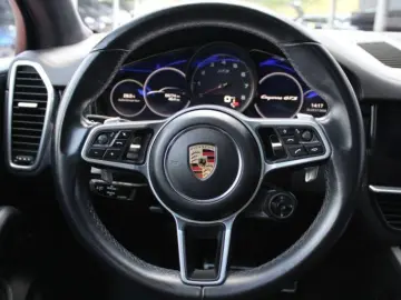 Porsche Cayenne GTS   V8 460 CP