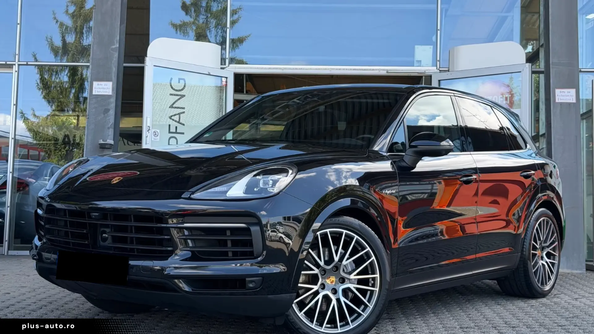 Porsche Cayenne E-Hybrid   Sport Chrono