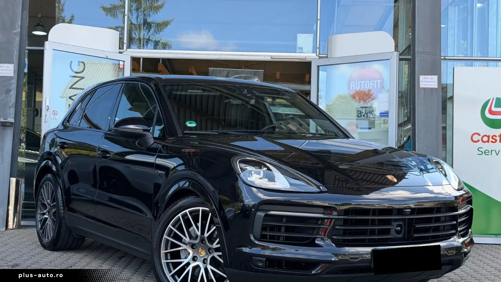 Porsche Cayenne E-Hybrid   Sport Chrono