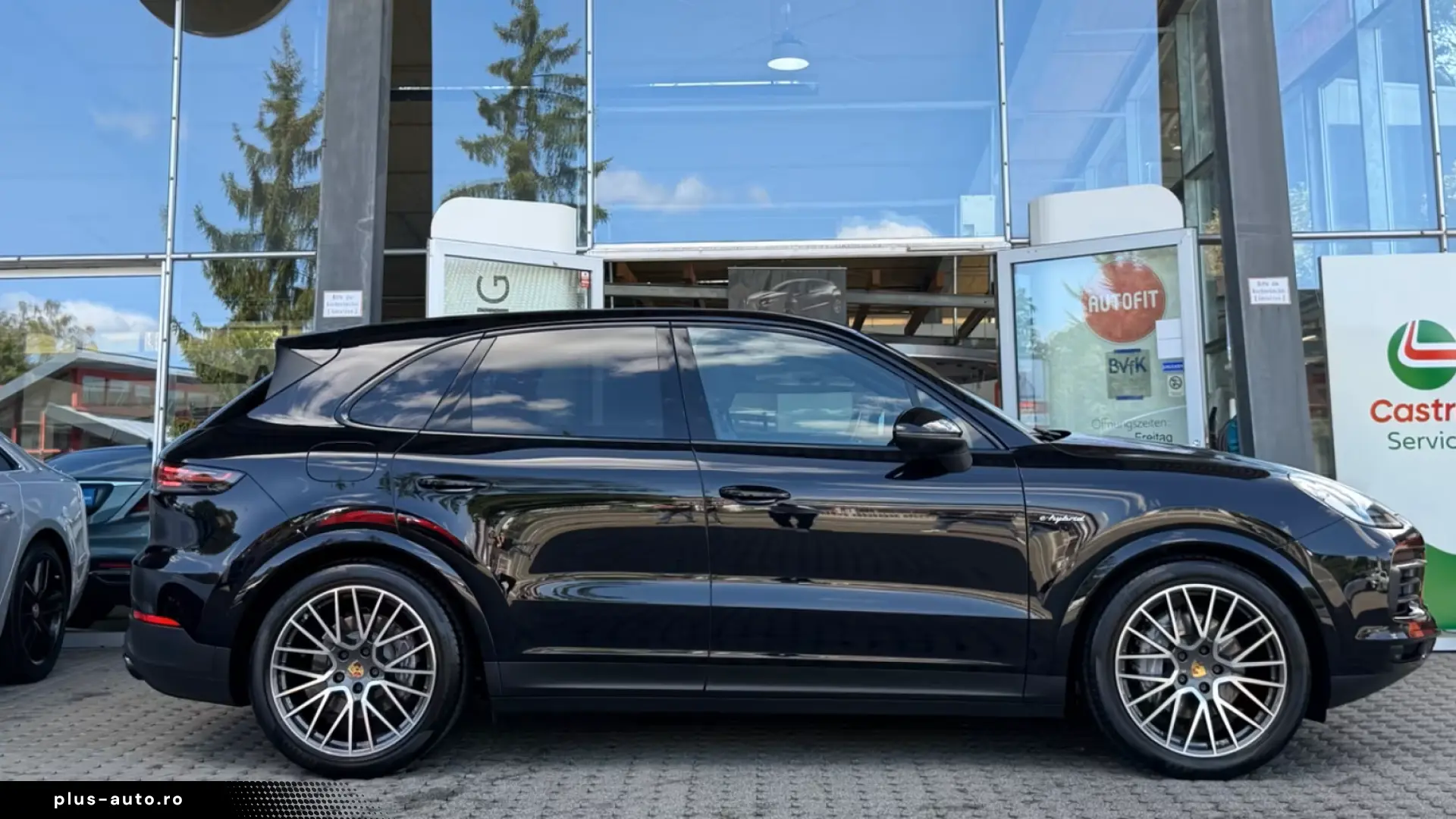 Porsche Cayenne E-Hybrid   Sport Chrono