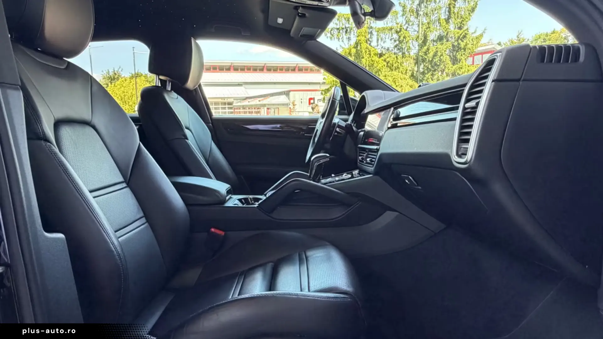 Porsche Cayenne E-Hybrid   Sport Chrono