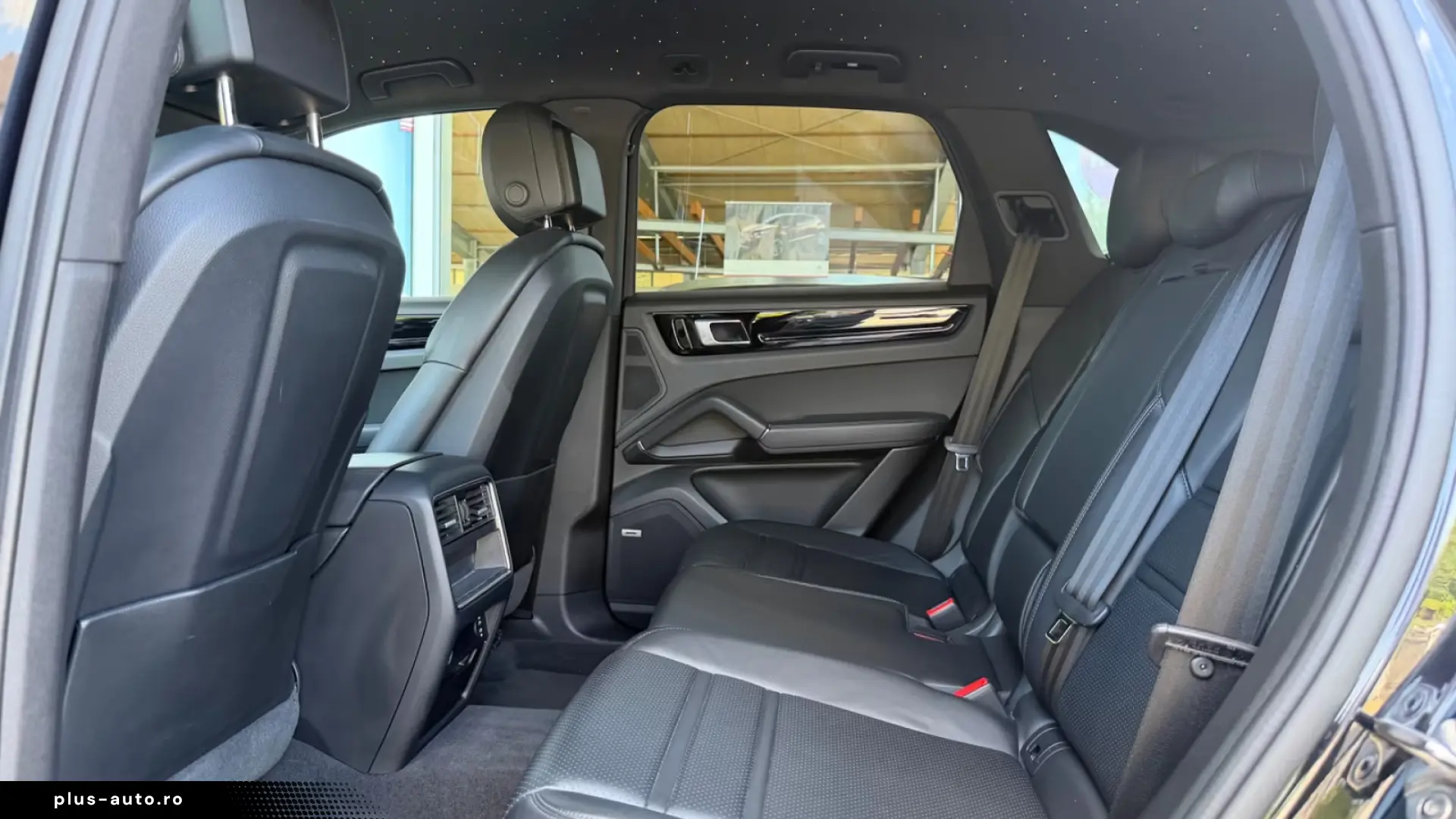 Porsche Cayenne E-Hybrid   Sport Chrono
