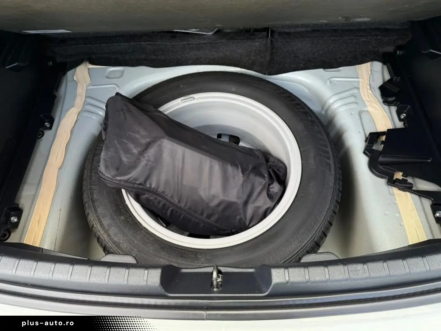 Toyota Yaris Sol 1.5 Hybrid 100Cp Cutie Cvt
