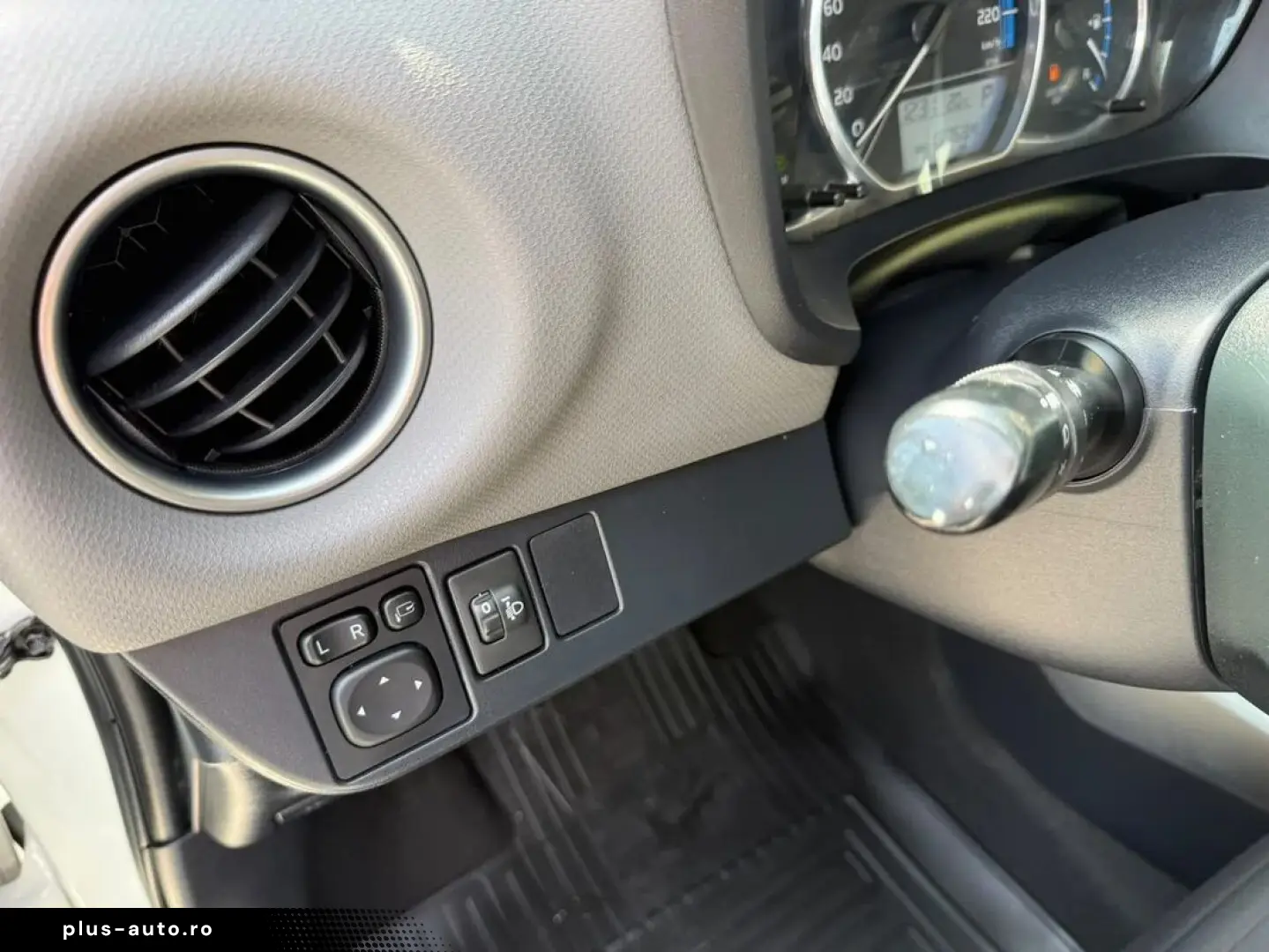 Toyota Yaris Sol 1.5 Hybrid 100Cp Cutie Cvt