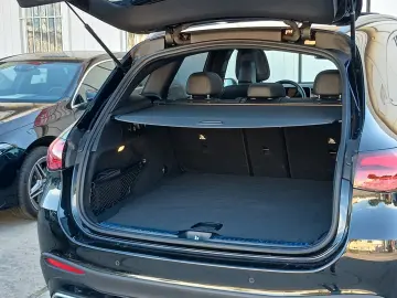 MERCEDES-BENZ GLC200 AMG 4M_360_Pano_Memory_Leder_KE…